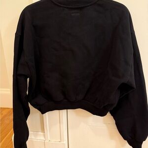 Aritzia Black Sweatshirt